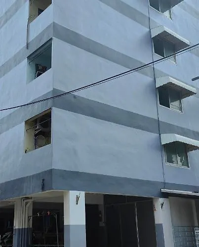 812 Quiet Ac With Balcony & Free Wifi Bangkok