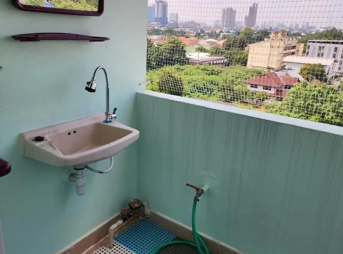 812 Quiet Ac With Balcony & Free Wifi Apartment *