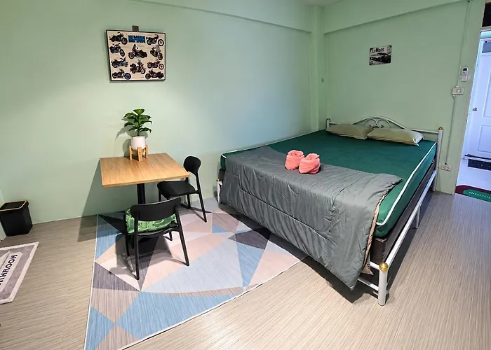 Апартаменты 812 Quiet Ac With Balcony & Free Wifi